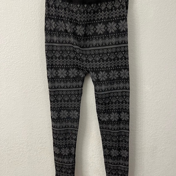 Lane Bryant snowflake leggings size C/D - Picture 9 of 9